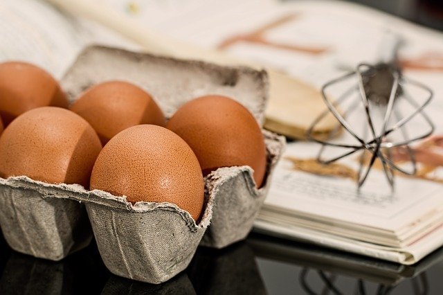Чем можно заменить яйца в салате